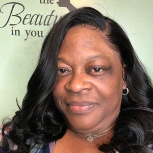 Meet your Posher, Aisha